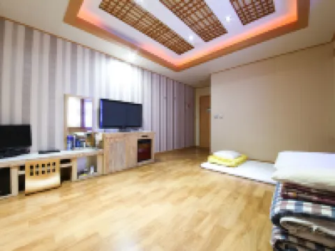 高興綠東BM 高興郡酒店