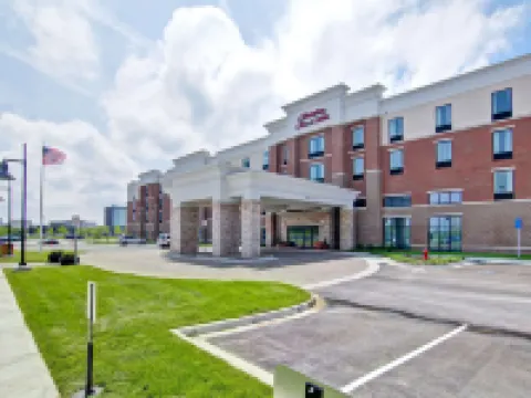 Hampton Inn & Suites Detroit/Troy Hotels in Troy