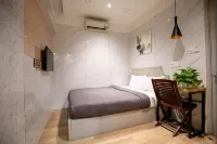 Lá Hotel Q10 Hotels near District 5