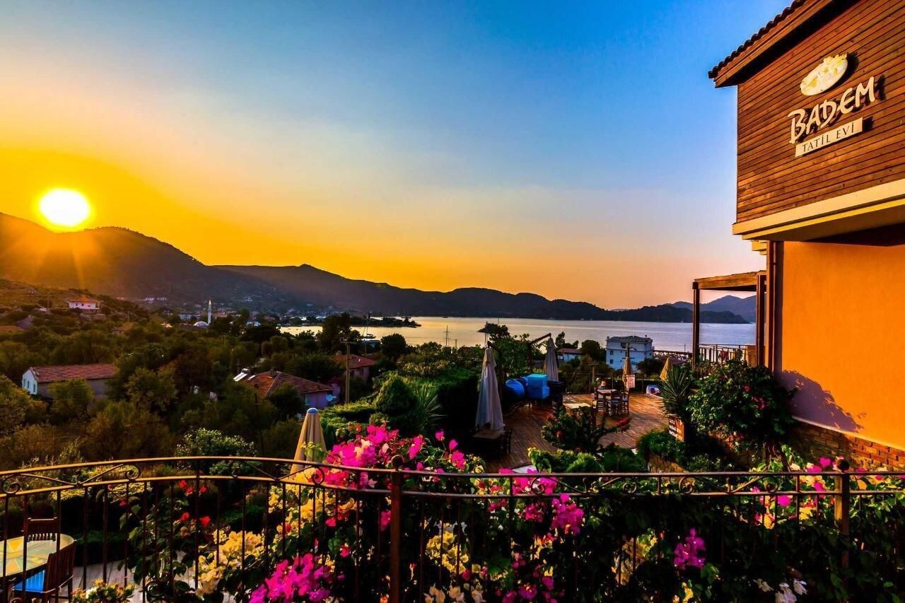 Badem Tatil Evi