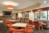 Hampton Inn by Hilton West des Moines Lake Drive Hotels in West Des Moines