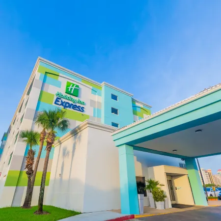 Holiday Inn Express ORANGE BEACH-ON THE BEACH by IHG