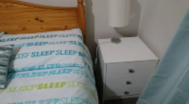 En Suite Shower Room Double Room with 1 Double (Deyr)