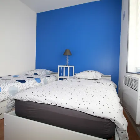 Santorini - Design Apartment in the Heart of Fere