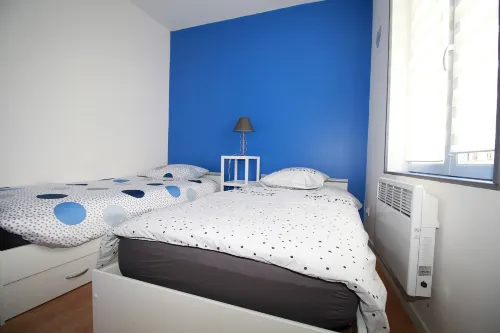 Santorini - Design Apartment in the Heart of Fere