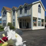 Thunderbird Inn of Mackinaw City - Lemmikkieläimet sallittu