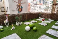 Apartosuites Jardines de Sabatini Hotel di Madrid