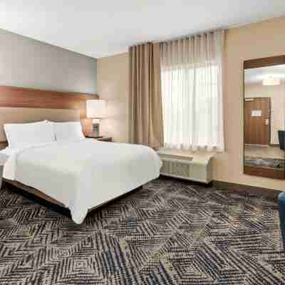 Candlewood Suites Sumner - Puyallup Area Rooms