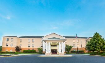 Holiday Inn Express & Suites Burlington - Mount Holly