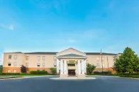 Holiday Inn Express & Suites BURLINGTON - MOUNT HOLLY by IHG - Parking