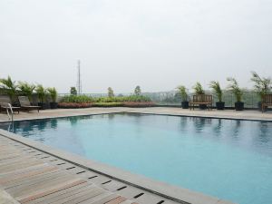 Cozy Living Studio Apartment Tree Park City BSD