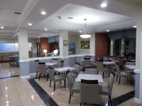 SureStay Plus Hotel by Best Western St Marys Cumberland - sarapan