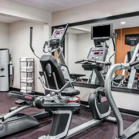 Quality Inn & Suites Warren - Detroit