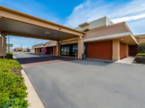 Quality Inn Bradley- Bourbonnais Hotels in Bradley