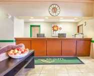 Quality Inn & Suites Hotels in Coaldale