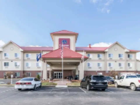 Comfort Suites Hotels in Daviess County