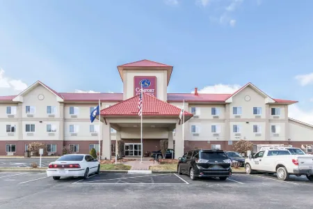 Comfort Suites Отели рядом с достопримечательностью «H L Neblett Community Center»