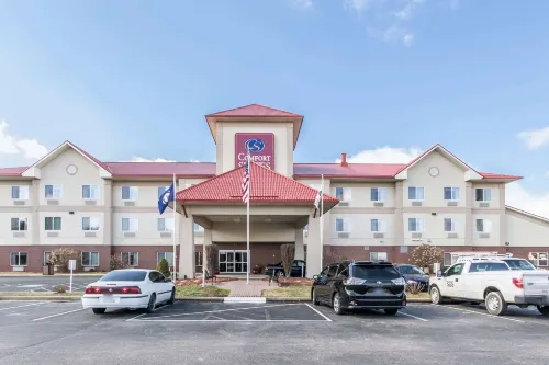 Comfort Suites Hotels in Daviess County