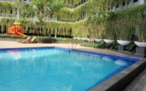 Apartemen Altiz Bintaro Plaza Residence - Double View (Kolam Renang+City) & Clean Hotels in Pondok Aren