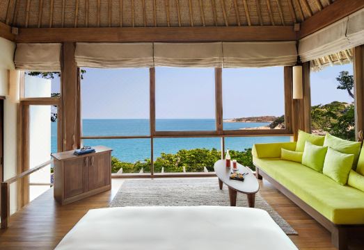 식스센스 사무이