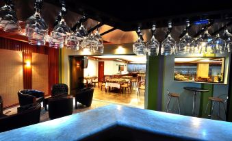 Oft Tamandare Plaza Hotel - Housity