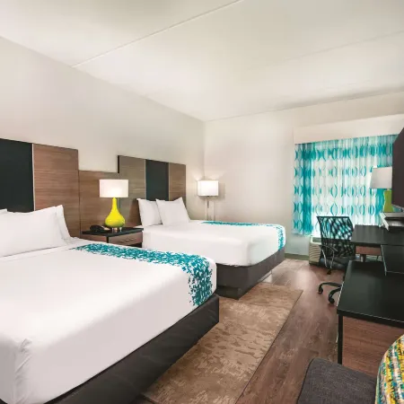 La Quinta Inn & Suites by Wyndham Cleveland TN