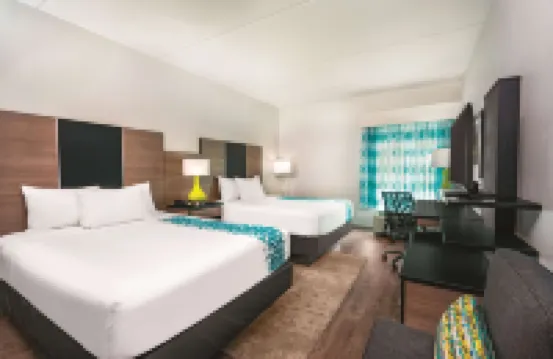La Quinta Inn & Suites by Wyndham Cleveland TN