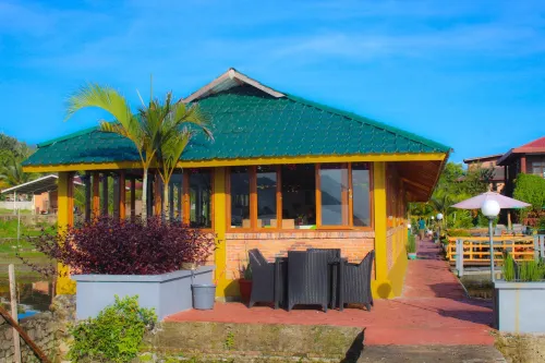 Toba Village Inn - Mountain view