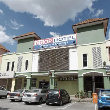 Coop Hotel Putrajaya & Cyberjaya Hotels near Putrajaya Challenge Park - Skatepark