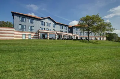 Hôtel du Golf Hotel a Lumbres