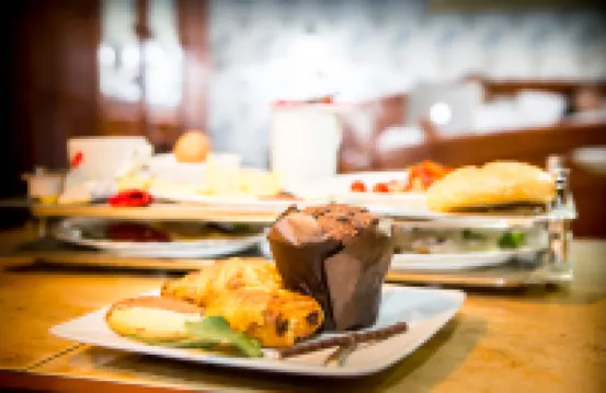 Bucharest Comfort Suites Hotel