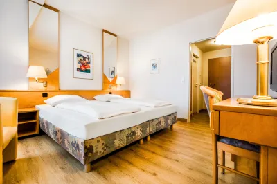 Taste Hotel Dresden-Ehemals Residenz Alt Dresden Hotels near Cossebaude