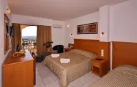 Ocean Heights View Hotel فنادق في Anissaras
