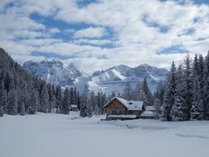 Rifugio Lago Nambino