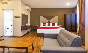 OYO 90474 Skycity Motel - Housity