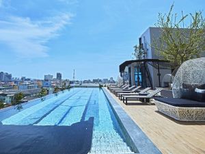 Chezzotel Pattaya