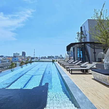 Chezzotel Pattaya Отели рядом с достопримечательностью «Торговый центр Harbor Pattaya»