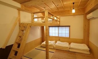 Poly Hostel 2 Namba