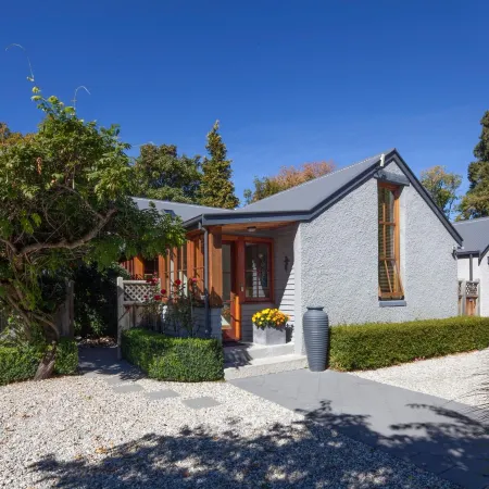 Arrowtown House Boutique Hotel