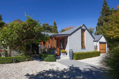 Arrowtown House Boutique Hotel Hotels in 