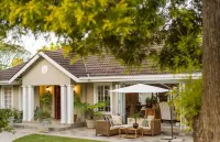 Number Eighteen Exclusive Guest Lodge Hoteles en Harare