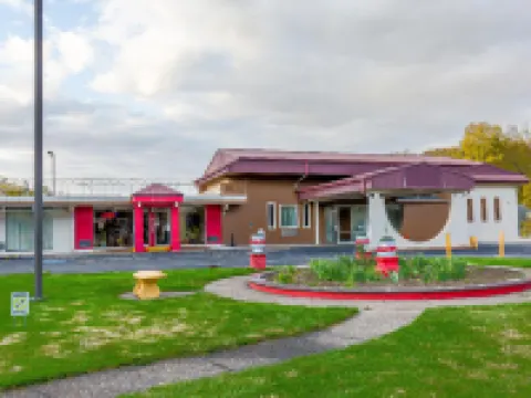 Americas Best Value Inn Moline Hotels in Moline