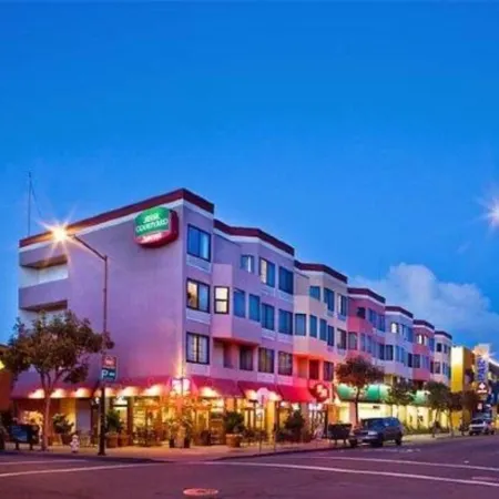 Courtyard by Marriott San Francisco Fisherman's Wharf Отели рядом с достопримечательностью «Алькатрас»