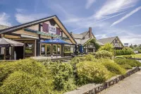Quality Inn Waddling Dog Hotel di Brentwood Bay