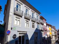 YOUROPO - Taipas Hotels near Palacio da Bolsa