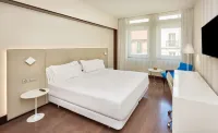 NH Madrid Lagasca Hotel a 