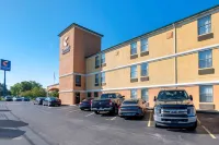 Comfort Inn & Suites Cincinnati Eastgate - parking