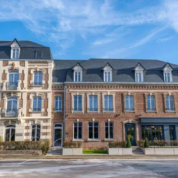 Mayrena Hotel Отели в г. Э