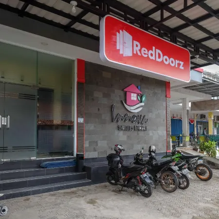 RedDoorz Near Taman Pantai Alam Indah Tegal
