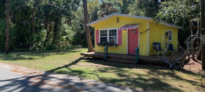 Nature Coast Inn and Cottages Hotels in Levy County